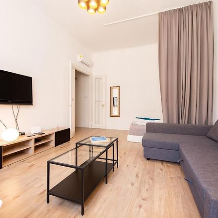 Budapest4U - New Apt In The Central Of 부다페스트 외부 사진
